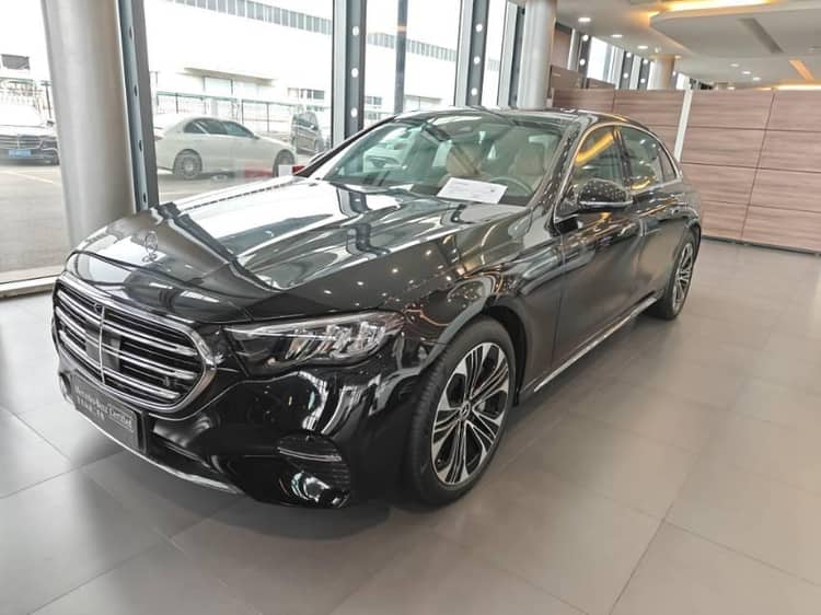 Mercedes Benz E-Class New Energy 2024 Model E 350 e L 2.0T Automatic - View 1