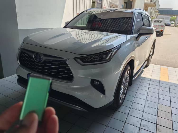 Toyota 2023 Highlander Dual Engine 2.5 CVT Intelligent Electric Hybrid Four-Wheel Drive Prestige 7-Seater Automatic - View 1