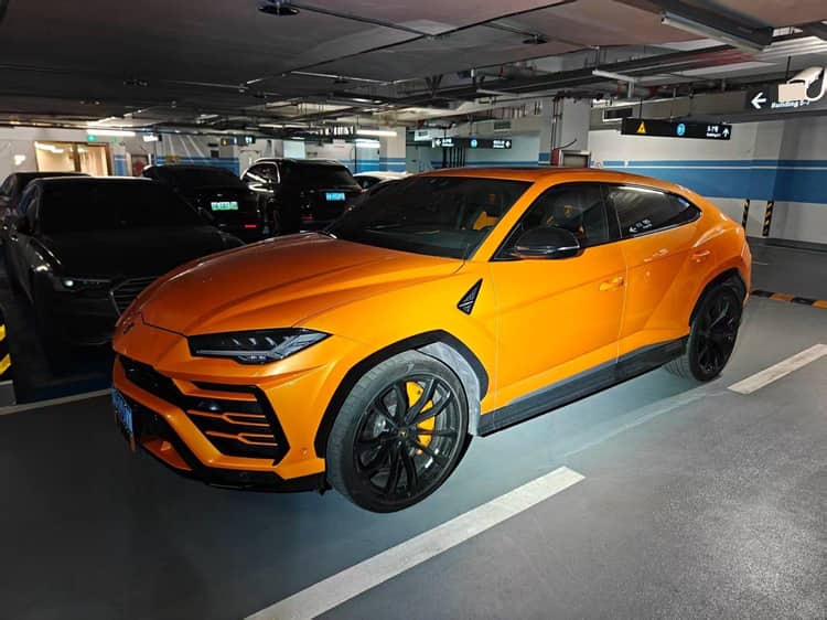 Urus 2021 4.0T V8 - View 1