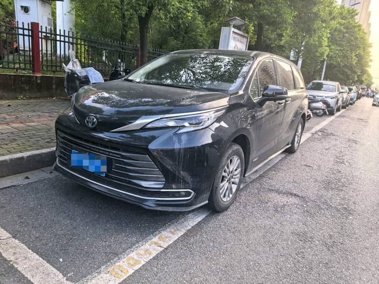 Sana SIENNA 2021 2.5L Hybrid Premium Edition - View 1