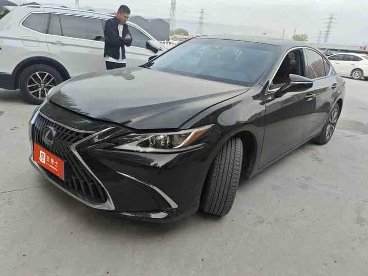 Lexus ES 2023 200 Excellence Edition - View 1