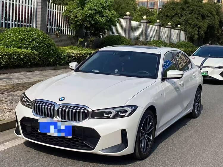BMW 3 Series 2023 320Li M Sports Suit - View 1