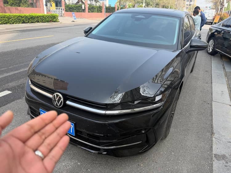 Volkswagen 2024 Magotan 2.0TSI 380TSI Premium Edition Da Mai Bag Automatic Gear - View 1