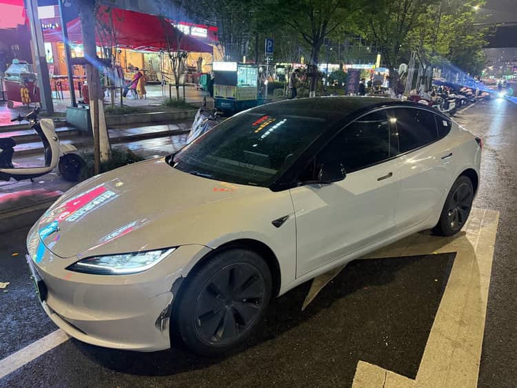 Tesla 2023 Model 3 Refreshed Version Rear-Wheel Drive Automatic - View 1