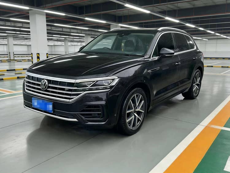 大众 途锐(进口) 2022款 途锐 3.0TSI 锐享版 经典运动套装 自动挡 - View 1