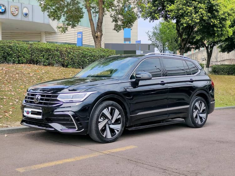 Tiguan L 2023 330TSI Automatic Two-Drive R-Line Enjoy Edition - View 1