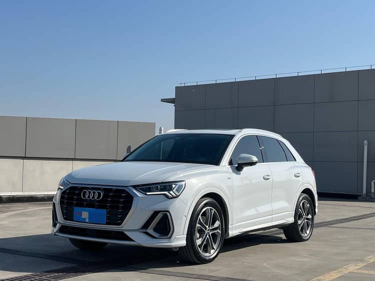 奥迪 2022款 Q3 1.4TFSI 35TFSI 时尚动感型 自动挡 - View 1