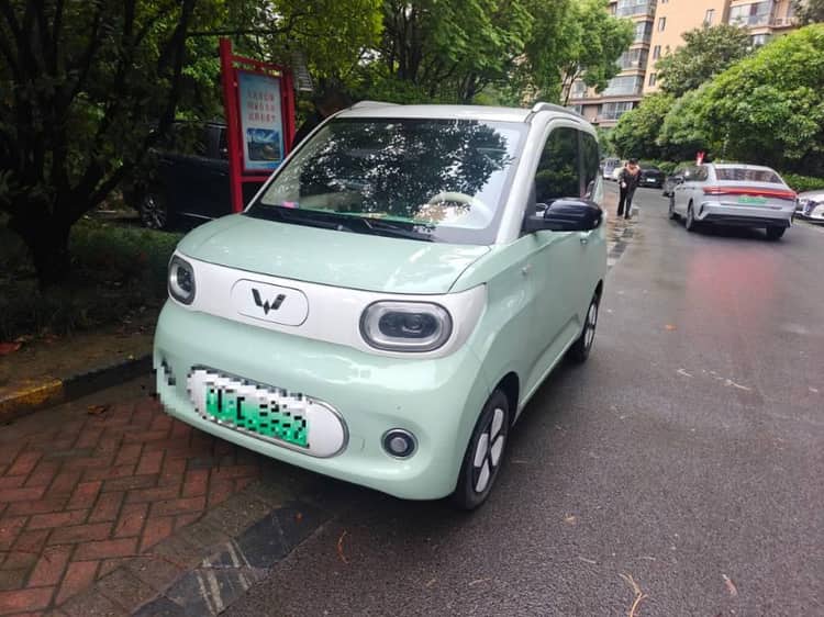 Hongguang MINIEV 2024 Macaron 215km - View 1