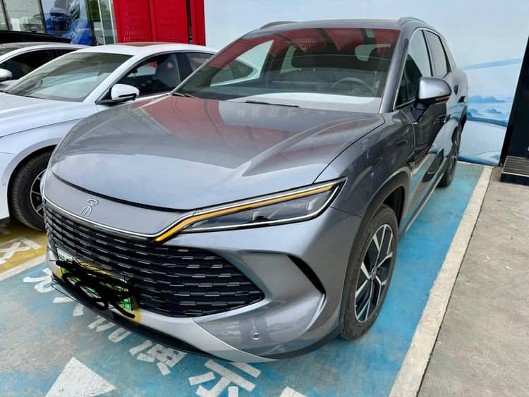 BYD 2025 Song L DM-i 1.5 Stepless Smart Driving Edition 160km Exceed Automatic Transmission - View 1