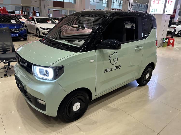 Hongguang MINIEV 2021 macaron sandwich 170km lithium iron phosphate - View 1