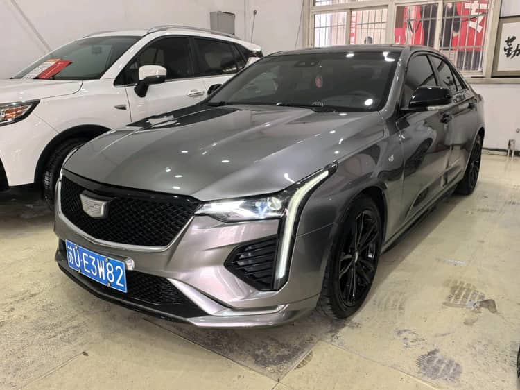 Cadillac CT4 2021 28T fashion model - View 1