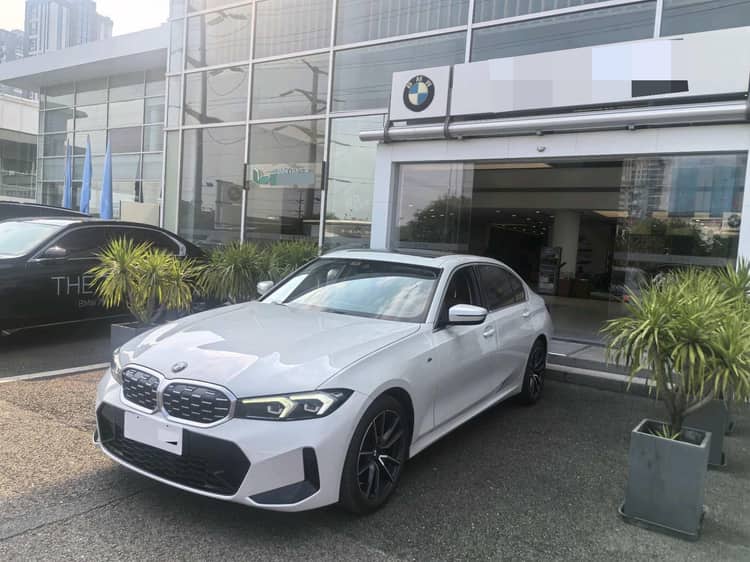 BMW 3 Series 2023 325Li M Sports Suit - View 1