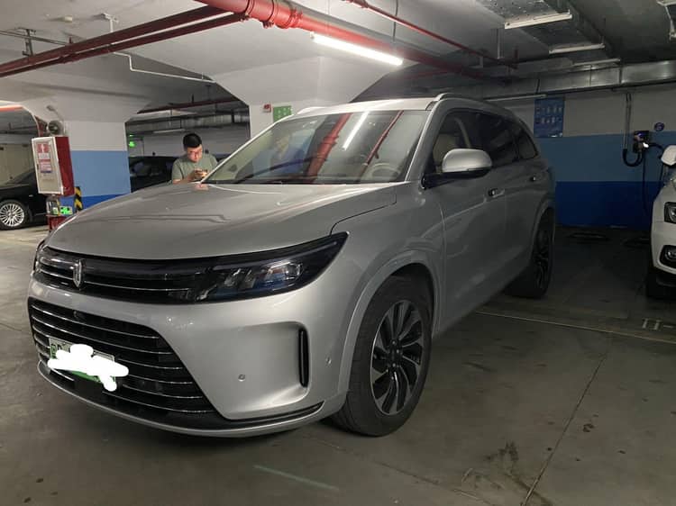 AITO 2024 AITO M7 Intelligent Driving Rear-Wheel Drive Pro 5-Seater Automatic - View 1