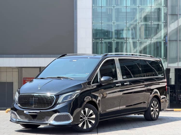 Mercedes Benz 2023 V-Class 2.0T Business Edition 7-Seater Automatic - View 1