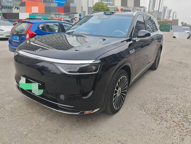 AITO M8 2025 extended range Max version 53.4kWh 5-seat version - View 1