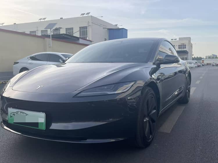 Model 3 2023 Rear-Wheel Drive Edition - View 1