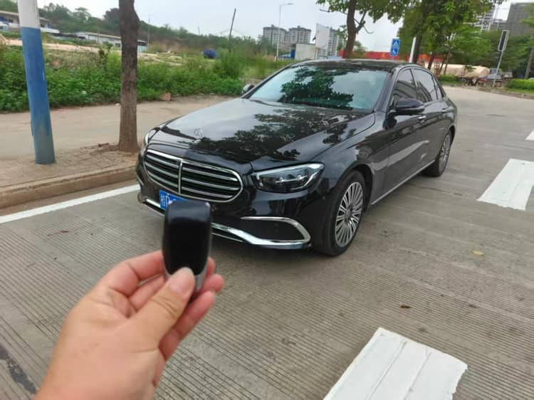 Mercedes Benz E-Class 2022 to E 300 L Luxury - View 1