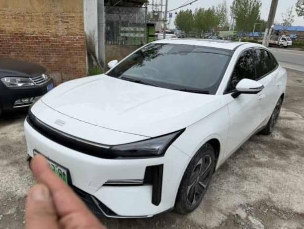 Geely Galaxy 2024 L6 1.5T Longteng Edition 125km PLUS Automatic - View 1