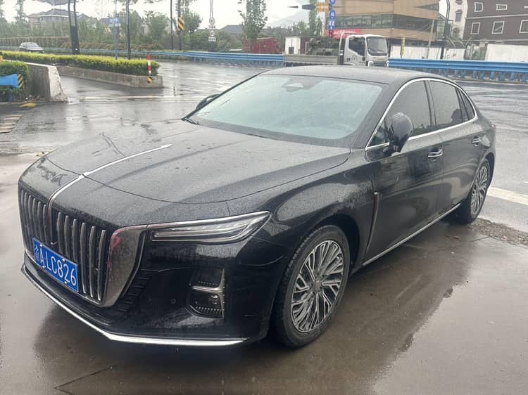 HongQi 2025 Model H5 2.0T Flag-Champ 500,000-Vehicle Commemorative Edition Automatic - View 1