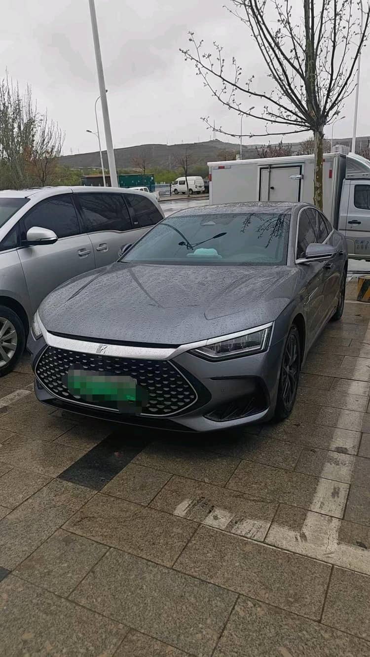 BYD 2024 Han DM-i 1.5T CVT Glory Edition 121KM Prestige Automatic - View 1