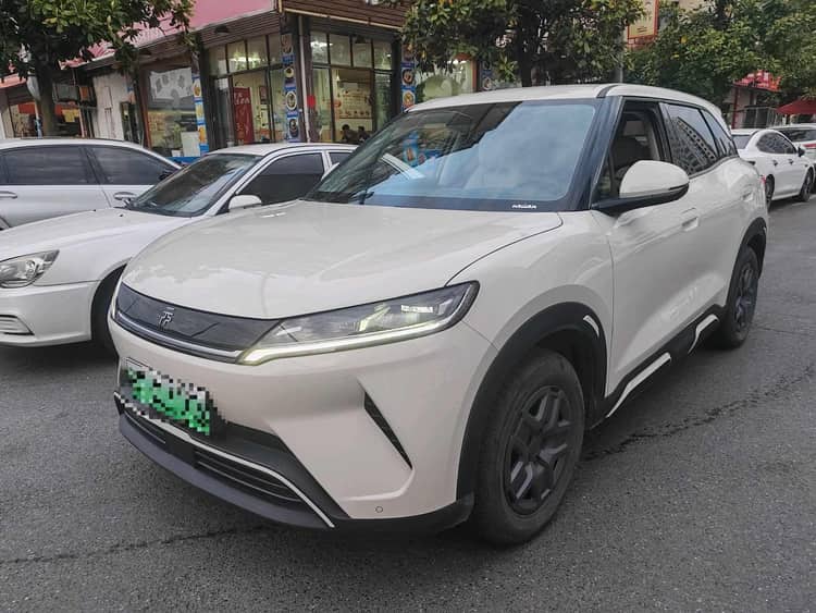 BYD 2024 Yuan UP 301KM Leading Automatic Gear - View 1