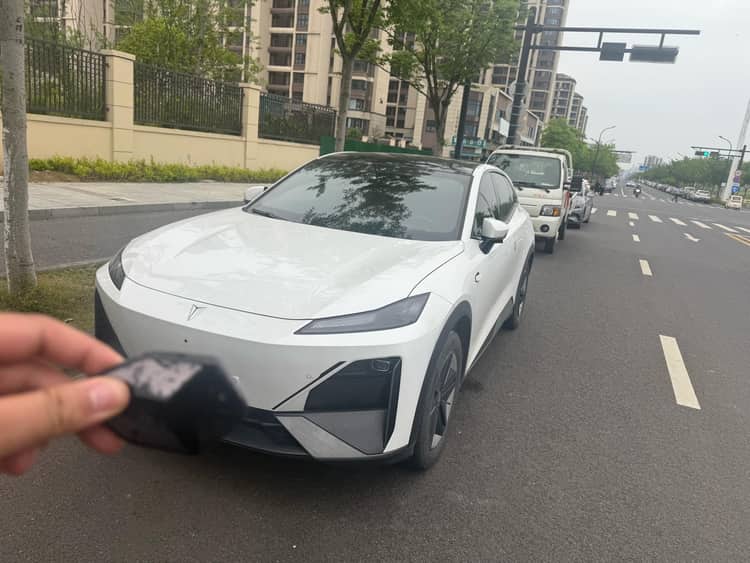 ChangAn Deepal 2023 S 7 200 Max Range-extended Automatic Gear - View 1