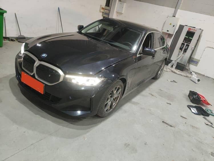 BMW 2024 i3 eDrive 35 L Automatic - View 1