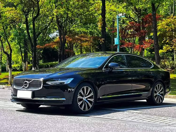 Volvo S90 2024 B5 Zhiyuan Deluxe Edition - View 1