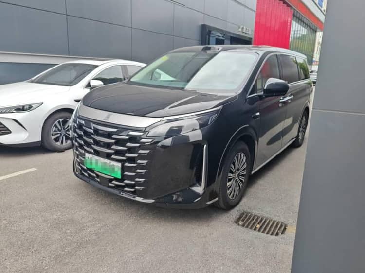 BYD 2026 summer DM-i 1.5T stepless 218km excellent automatic gear - View 1