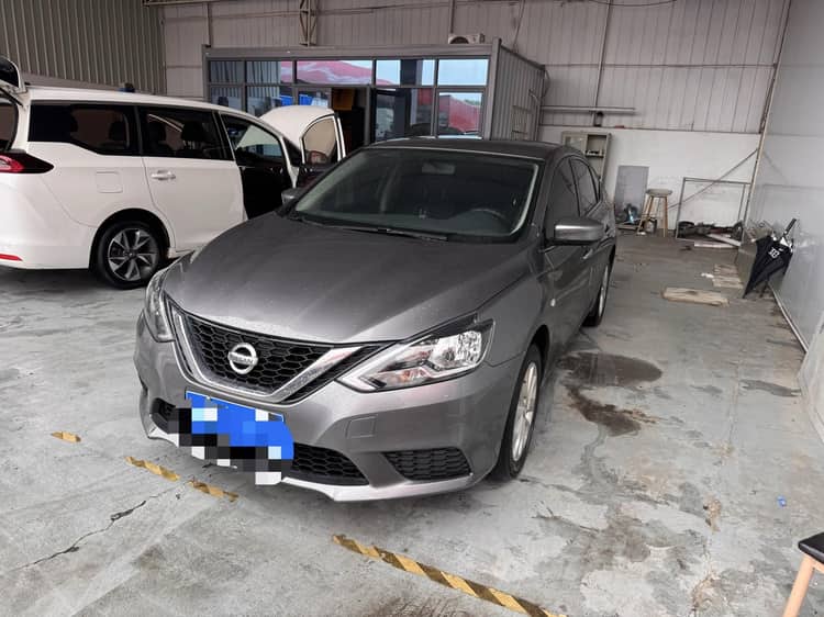 Xuanyi 2022 Classic 1.6XE CVT Comfort Edition - View 1