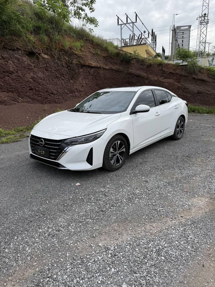 Xuanyi 2023 1.6L CVT Smart Driving Edition - View 1