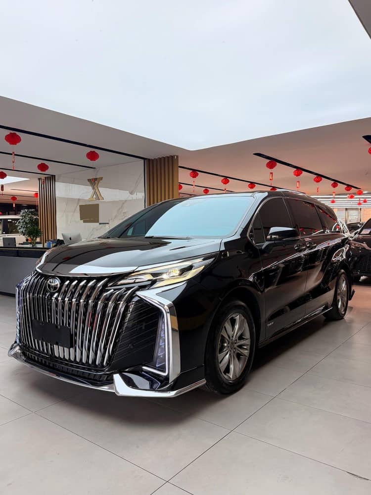 Toyota 2024 Sienna 2.5 CVT Comfort Edition Automatic - View 1