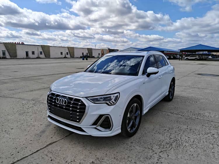 Audi 2022 Q3 1.4TFSI 35TFSI Stylish Dynamic Edition Automatic - View 1