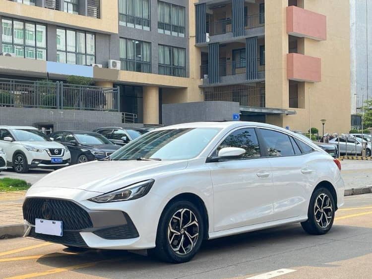 MG5 2023 Model 180DVVT CVT Luxury Edition - View 1