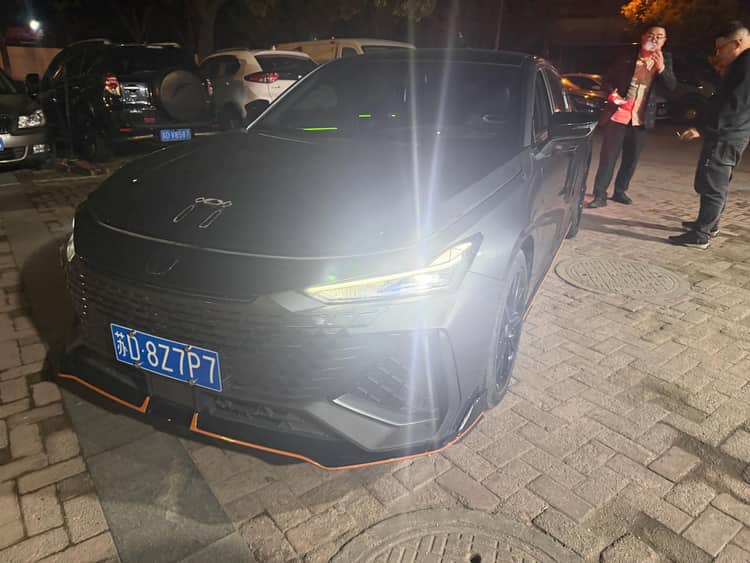 ChangAn 2023 UNI-V 2.0T Front Speed Edition Automatic Gear - View 1