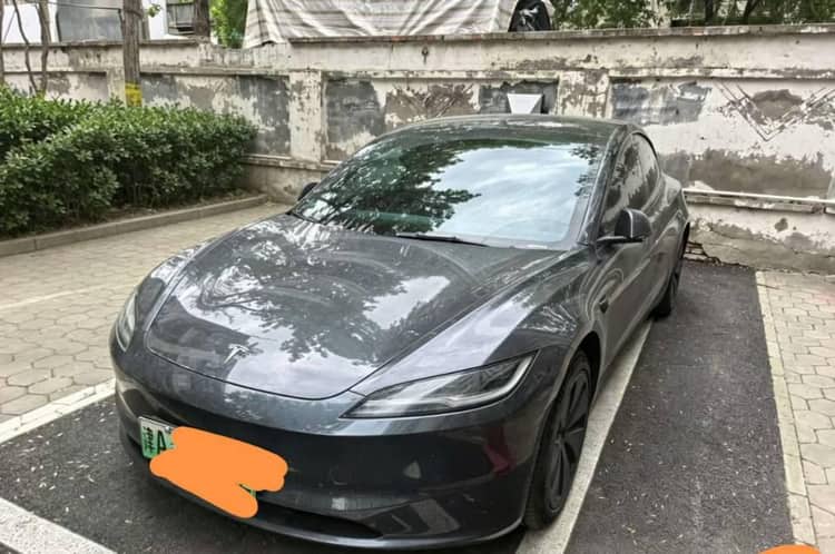 Model 3 2023 Rear-Wheel Drive Edition - View 1