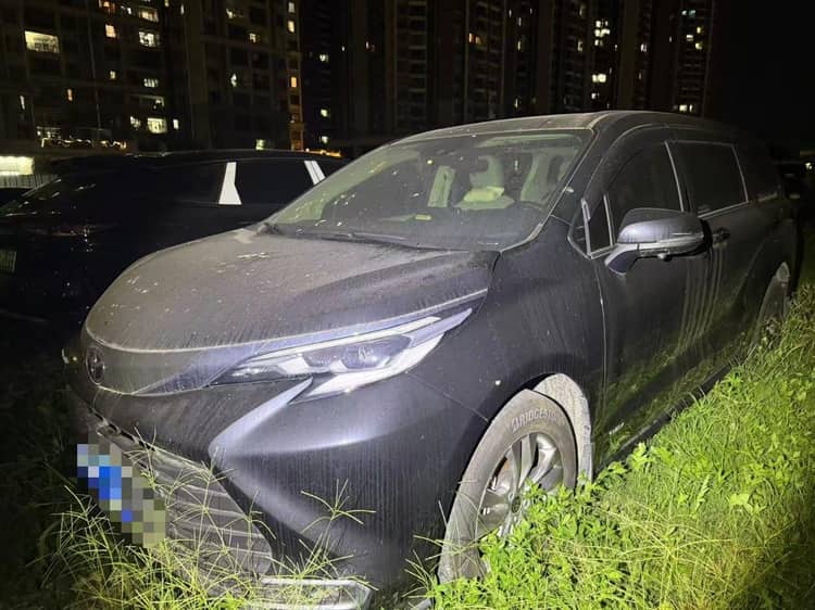 Toyota 2024 Sienna 2.5 CVT Comfort Edition Automatic - View 1