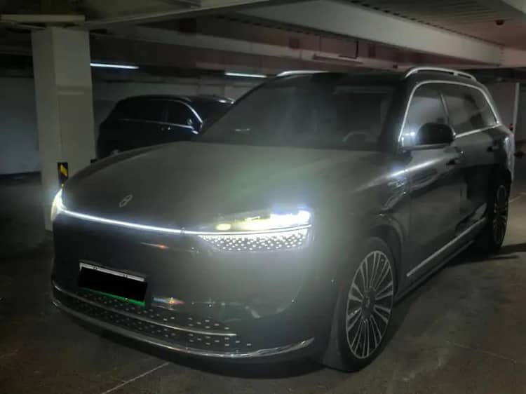 AITO M9 2024 extended range Ultra version 42kWh - View 1
