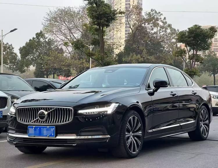 Volvo S90 2024 B5 Zhiyuan Deluxe Edition - View 1