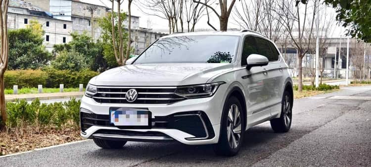 Tiguan L 2022 330TSI Automatic Two-Drive R-Line Enjoy Edition - View 1