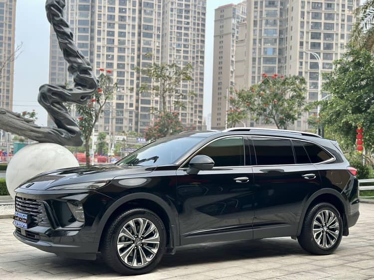 Buick 2026 Angkewei Plus 2.0T 28T Two-Drive Platinum Edition Automatic Gear - View 1