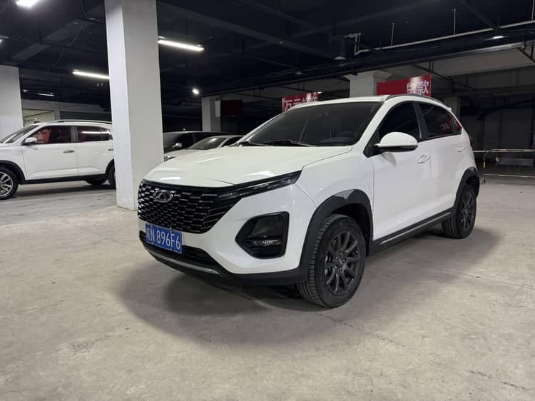 Tiggo 3x 2022 PLUS 1.5L CVT Luxury Edition - View 1