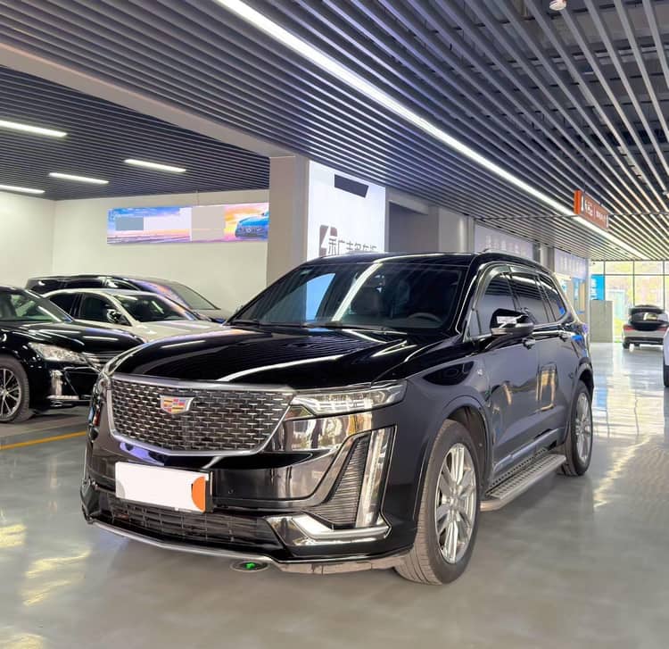 凯迪拉克 2022款 XT6 48V 2.0T 6座两驱豪华型 自动挡 - View 1