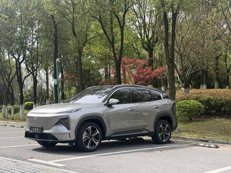 Geely Galaxy 2024 L7 1.5T Longteng Edition 115km PLUS Automatic Gear - View 1