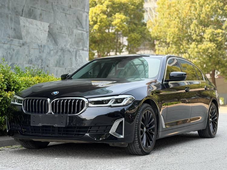 宝马 5系 新能源 2021款 535Le 2.0T 豪华套装 自动挡 - View 1