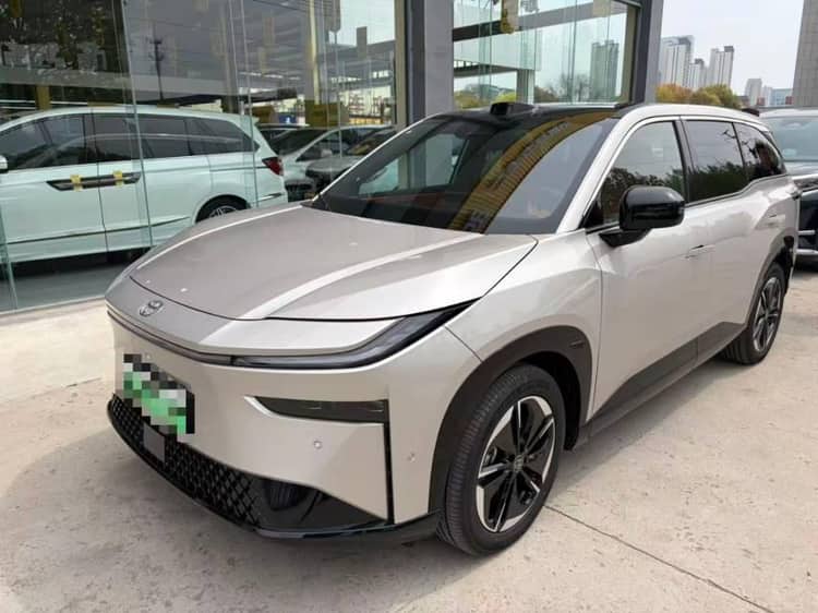 丰田 2025款 铂智3X 520 Pro+ 高阶智驾版 自动挡 - View 1