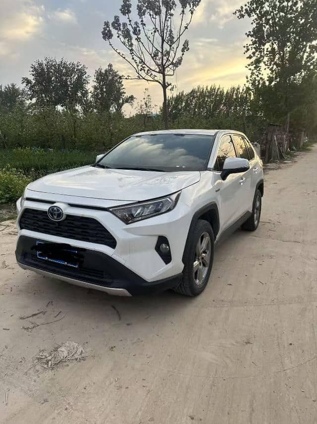 Toyota 2022 RAV4 Dual Engine 2.5 CVT Two-Wheel Drive Elite Edition Automatic - View 1