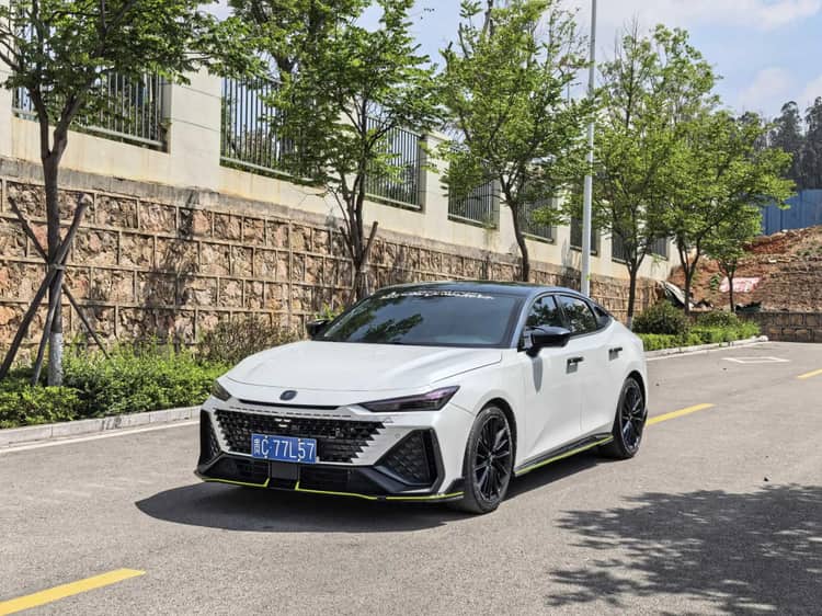 ChangAn UNI-V 2022 2.0T Leading Speed Edition - View 1