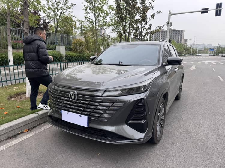 ChangAn 2024 CS75 PLUS 1.5T Championship Edition Intelligent Driving Jinhang Model Automatic - View 1