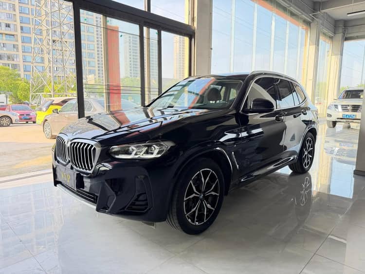 BMW X3 2022 xDrive25i M sports suit - View 1